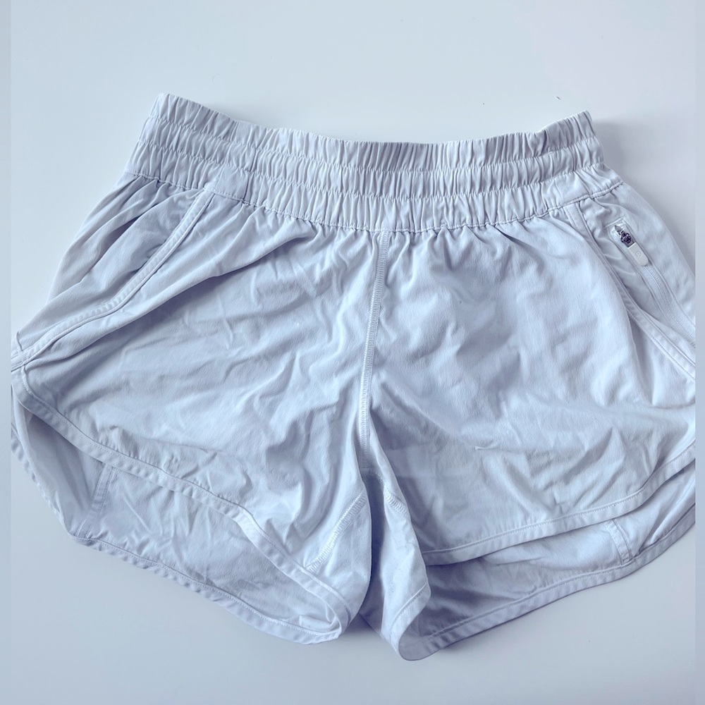 Lululemon Tracker Low-Rise Lined Short 4”! Like New!